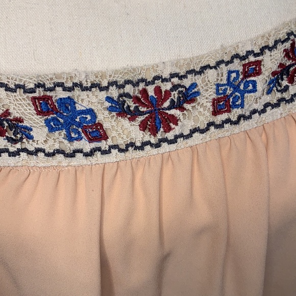 Flying Tomato | Boho Flowy Embroidered Top |  Large - Picture 3 of 6